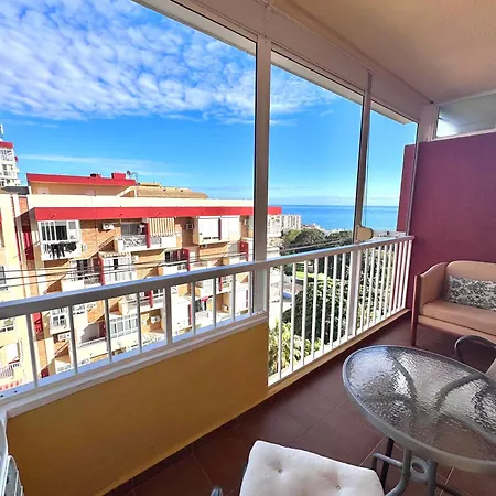 Cozy In Prime Location - Apartman